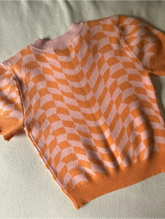 RSQ Pink & Orange Wavy Checker Knit Tee - Picture 3 of 4